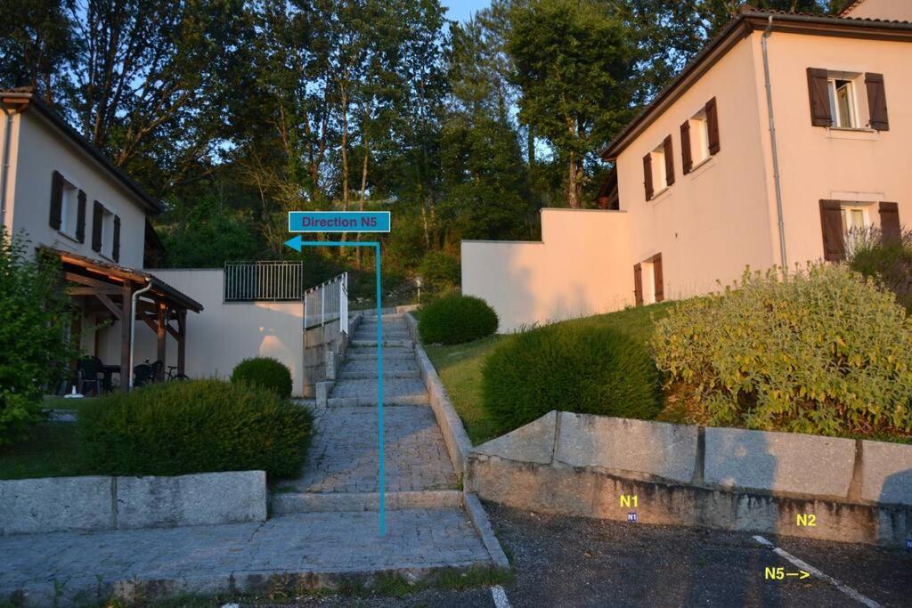 Le N5 Des Hauts De Sarlat Apt Duplex Clim, Piscine, Parking Exterior photo
