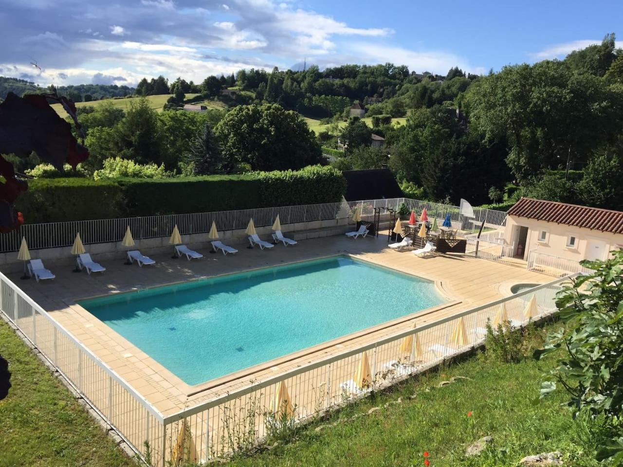 Le N5 Des Hauts De Sarlat Apt Duplex Clim, Piscine, Parking Exterior photo